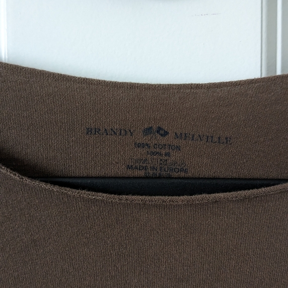 brown lettuce hem long sleeve - Picture 2 of 2